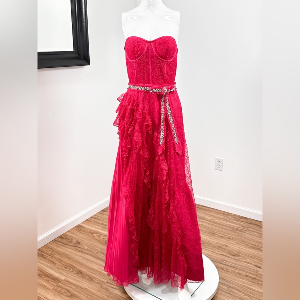 Alice + Olivia Bree Draped Lace Gown - Picture 5 of 14